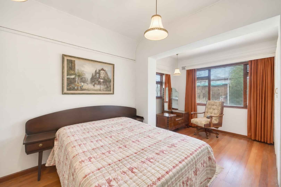 4 Bedroom Property for Sale in Westcliff Western Cape